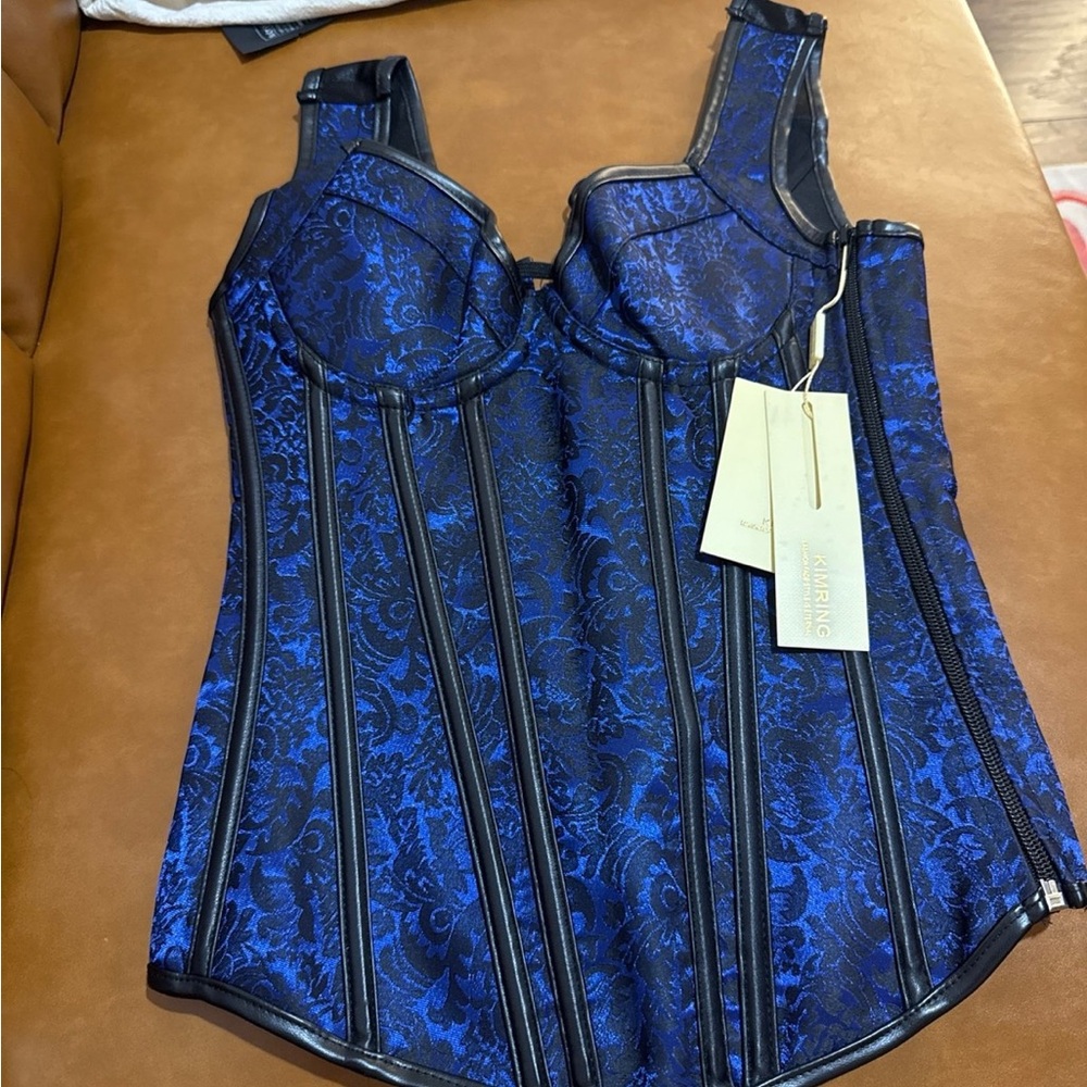 Kimring vintage y2k corset top. - Picture 2 of 5